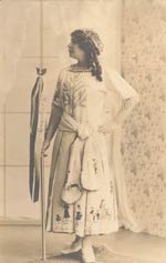 Frau in Tracht Frau in Tracht