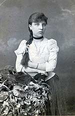 Frau in Tracht Frau in Tracht