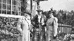 Frauen mit Bergfuehrer Frauen mit Bergfuehrer