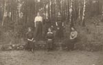 Frauen im Wald Frauen im Wald
